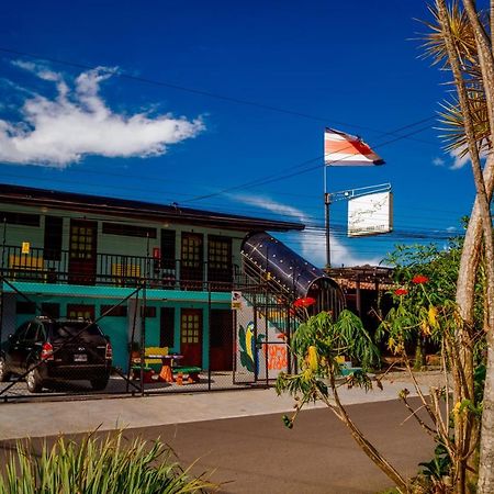Hotel Reventazon Orosí Kültér fotó