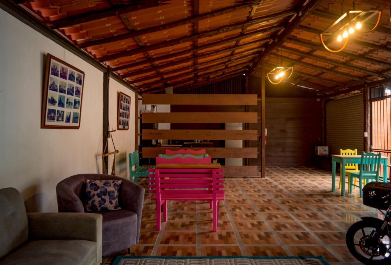 Hotel Reventazon Orosí Kültér fotó